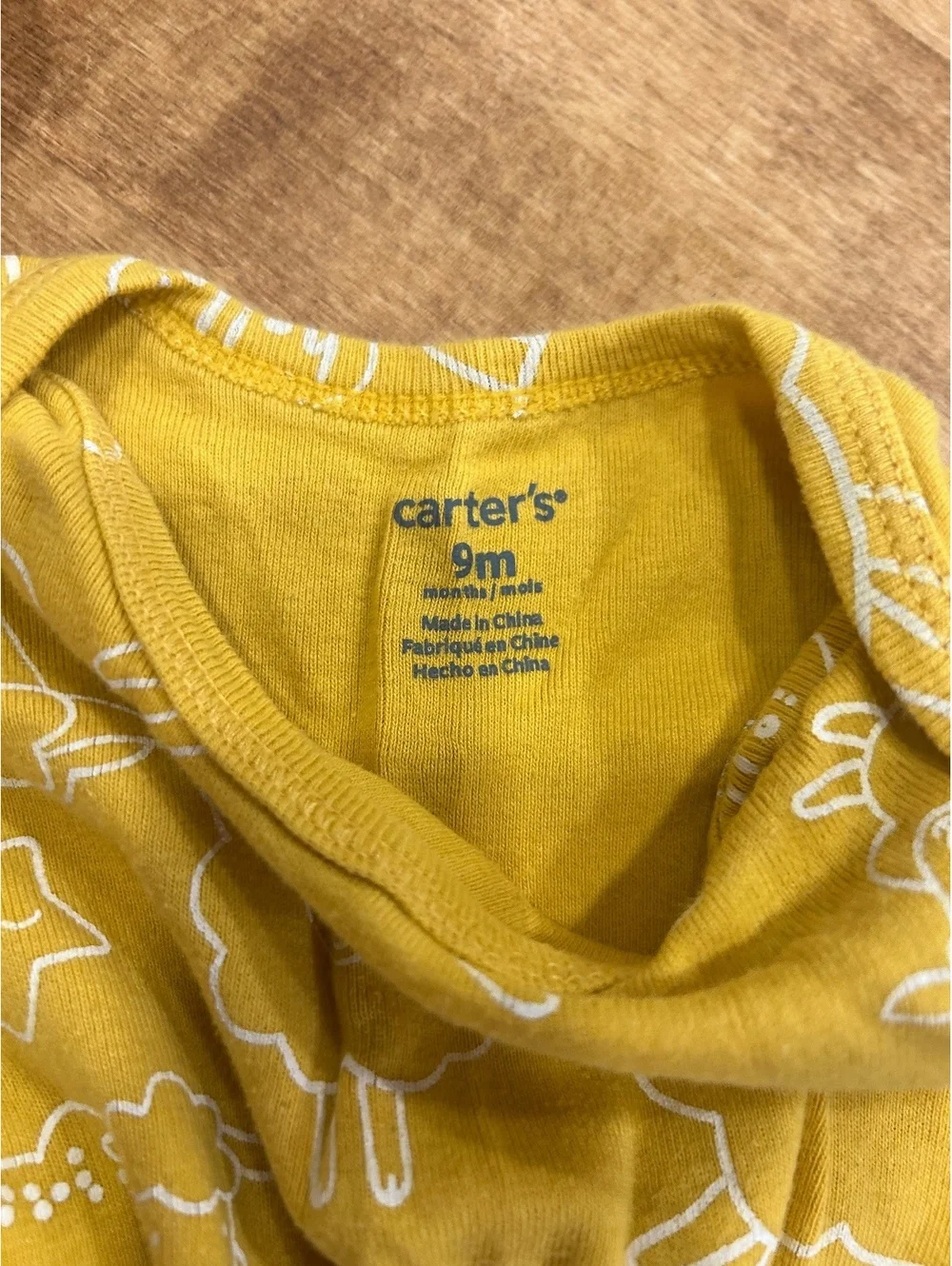 Set of 5 Baby Bodysuits Size 9 Months